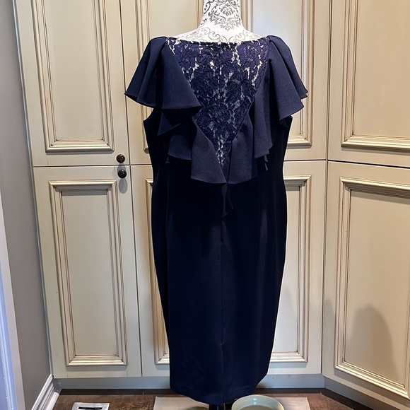 EUC-Eliza J dress Ruffle Sheath Dress. Cascading ruffles and lace back - Picture 4 of 10